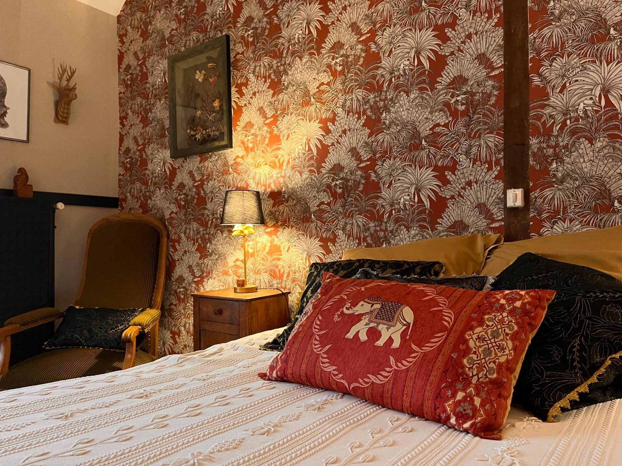 Les Loges Du Chaudron Bed and Breakfast La Chapelle-aux-Choux Eksteriør billede